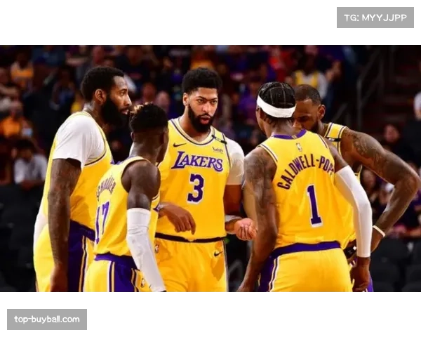 湖人詹姆斯腹股沟拉伤,未来魔鬼赛程面临挑战 湖人詹姆斯腹股沟拉伤,未来魔鬼赛程面临挑战